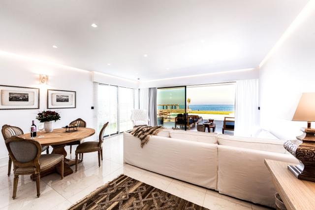 Dream Villa Beach Front with Private Pool