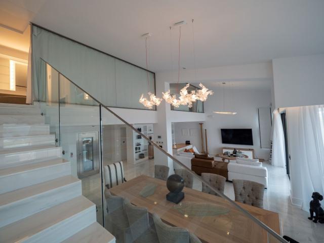 The Royal Villa