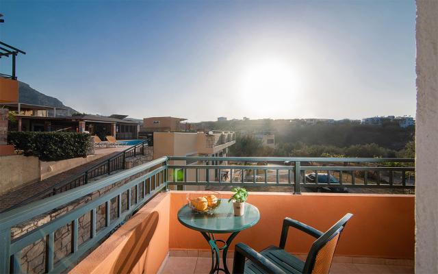 One Bedroom Apartment with Sea View