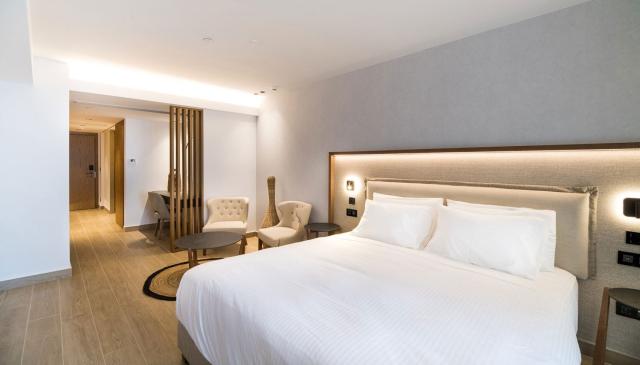 Urban Chic City or Internal View