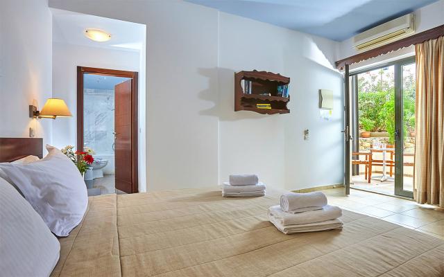 Room Land View