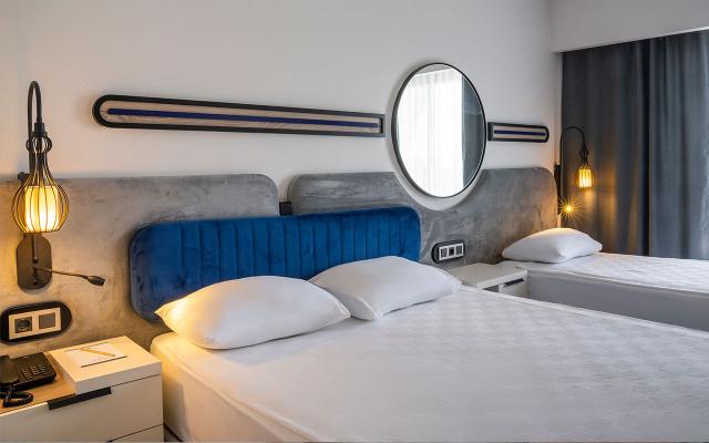 Economy Room