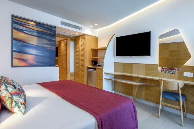 Superior Exclusive Room Pool or Sea View