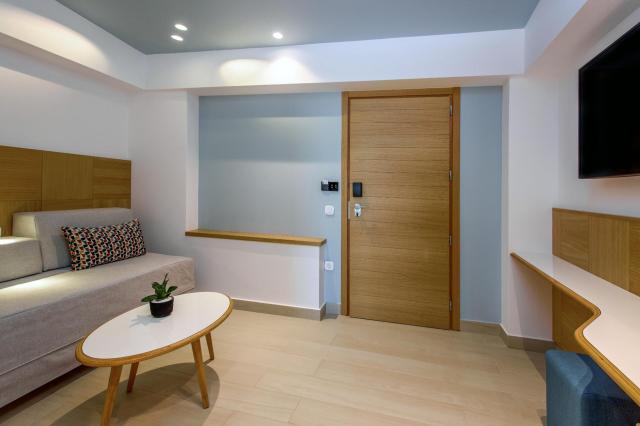 Superior Exclusive Room Individual Pool with Pool or Sea View