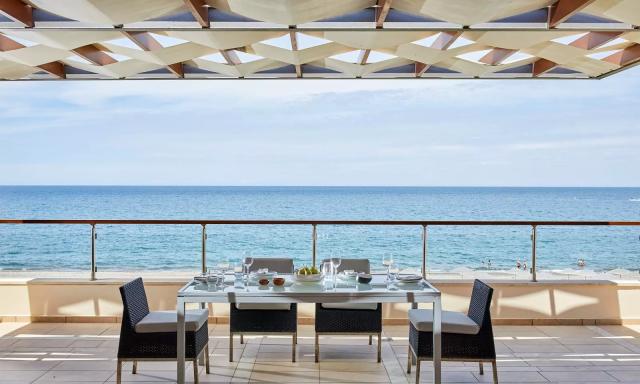 Imperial 2 Bedroom Suite Water Front Direct Sea View