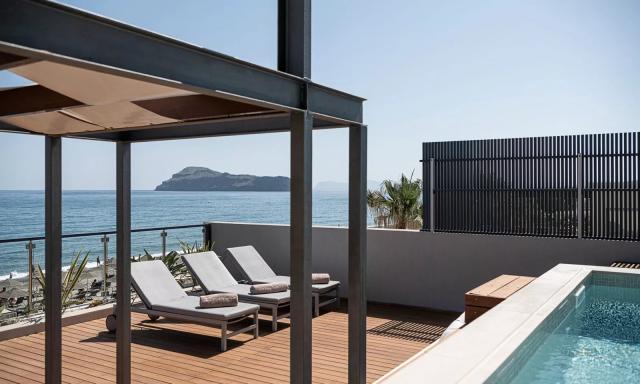 Imperial 2 Bedroom Suite Water Front Direct Sea View