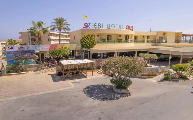 Eri Beach & Village