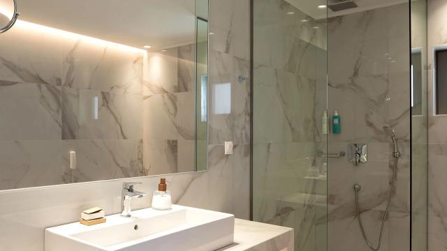 White Pearl Beachfront Suite FSV
