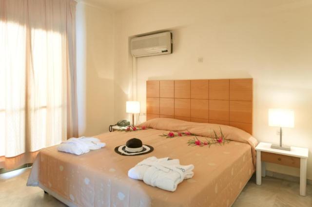 2-Bedrooms Apartment Side Sea View (6Pax) A/C