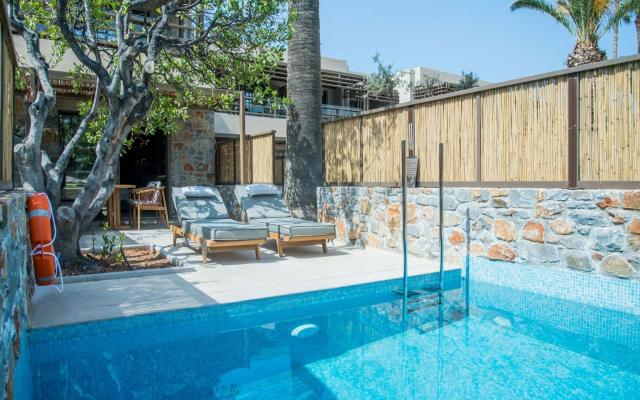 Classic Room Garden View with Private Pool