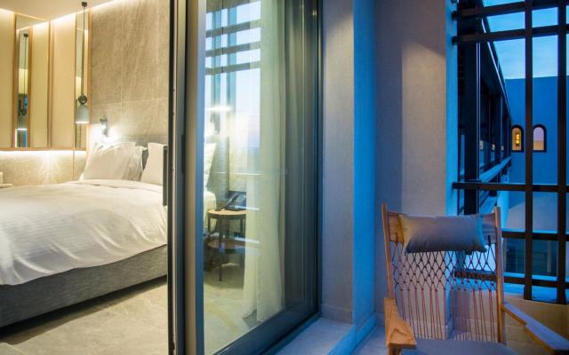 Classic Room Garden View