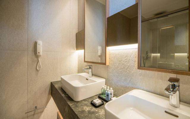 Serenity Suite Sea View
