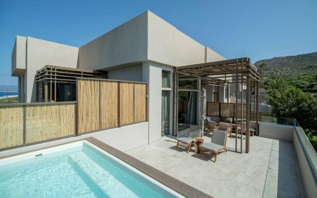 Petit Suite Sea View with Outdoor Jacuzzi