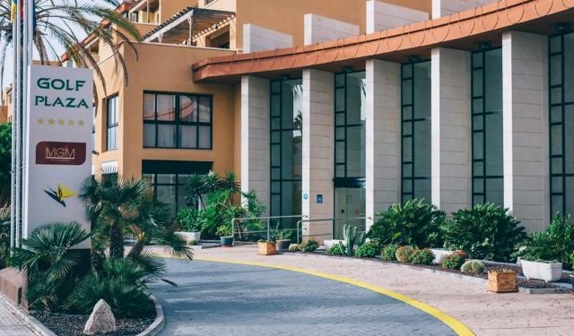 Grand Muthu Golf Plaza