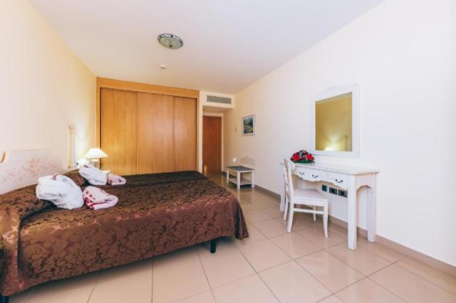 Junior suite pool / sea view