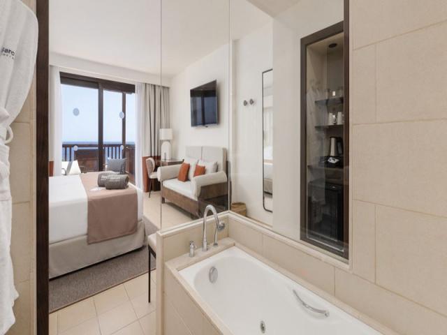 Deluxe Twin/Double Room Front Sea View - Balcony