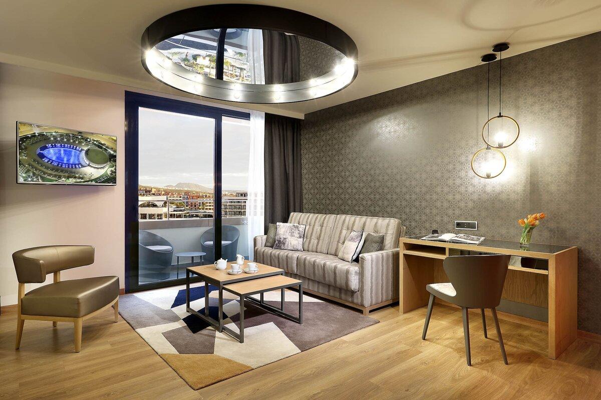 Studio Gold Suite