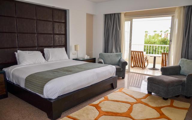 Family Suite Pool View