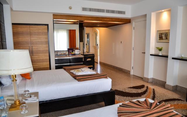 Family Two Connected Pool View Rooms