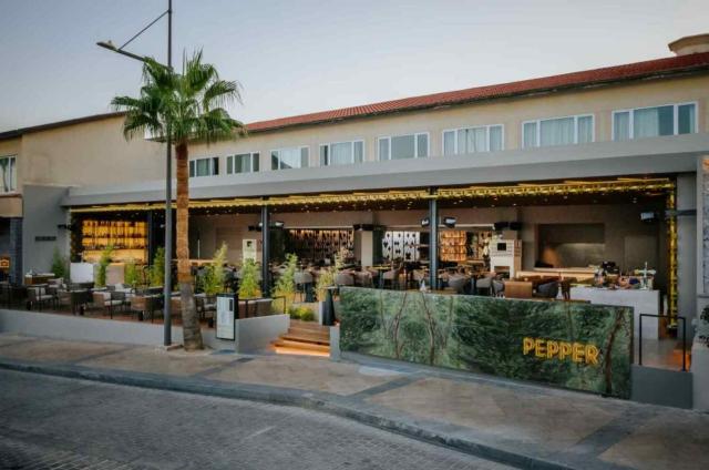 Napa Plaza (Adults Only)