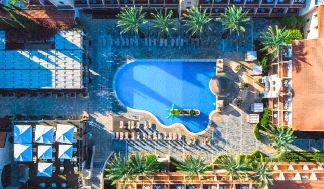 Napa Plaza (Adults Only)