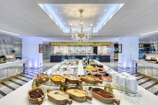 Parklane, a Luxury Collection Resort & Spa