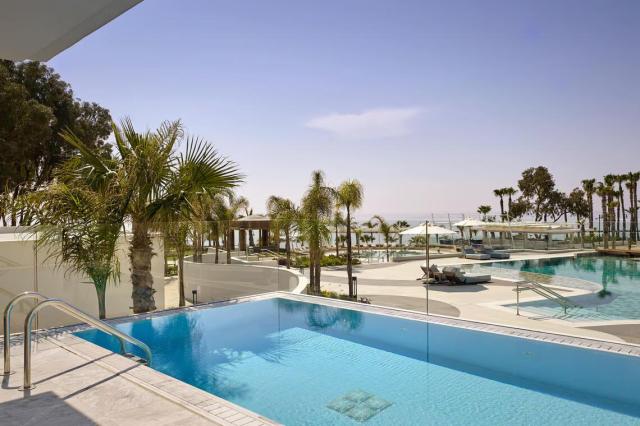 Lifestyle Suite, Sea View each with a Private Pool (Adults Only