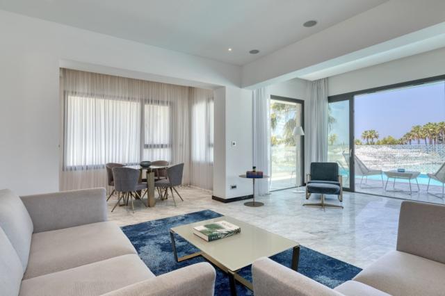 Lifestyle Suite, Sea View each with a Private Pool (Adults Only