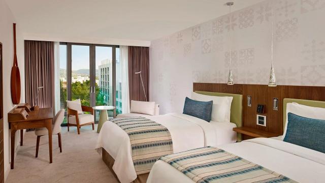 Superior Room Inland View Twin Bed