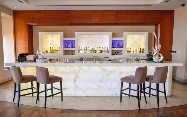 Intercontinental Aphrodite Hills Resort Hotel