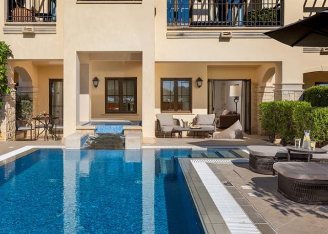 Family Suite with Private Pool Golf & Sea View