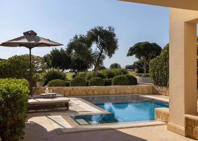 Family Suite with Private Pool Golf & Sea View