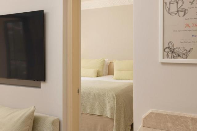 One bedroom Family Golf and sea view