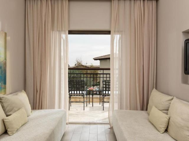 One bedroom Family Golf and sea view