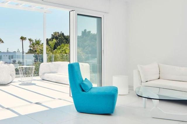 Deluxe One Bedroom Suite Pool View