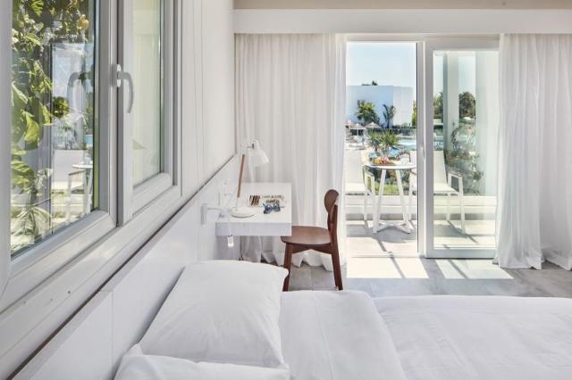 Beach Standard Room Pool View