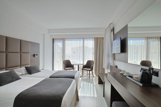 Deluxe Room Side Sea View