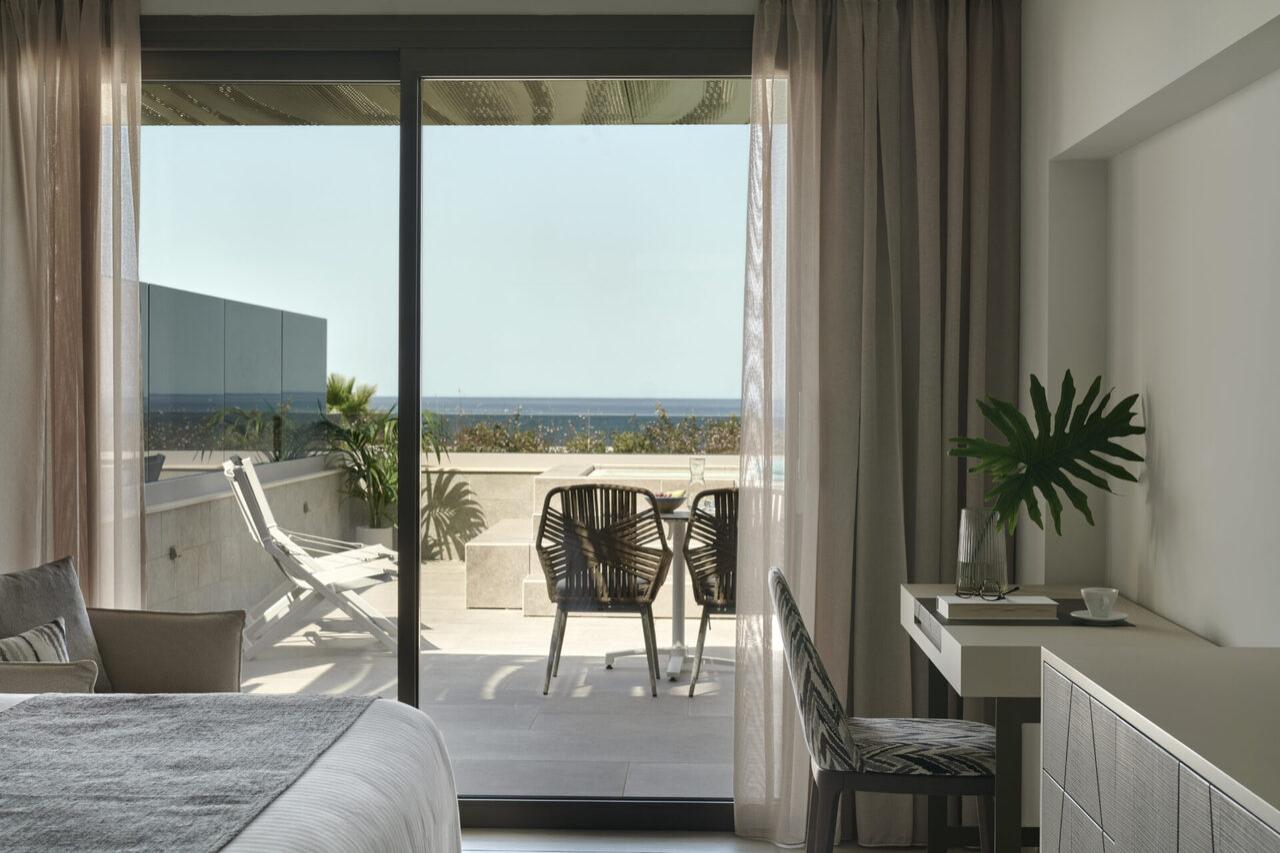 Superior Double Sea View with Jacuzzi