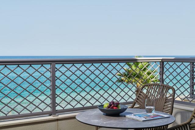 Junior Suite Sea Front