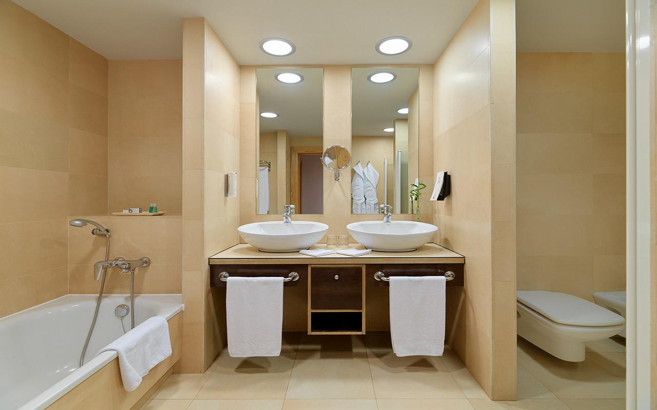 DBL (2AD)/Twin Balcony or Terrace, Superior Sea View