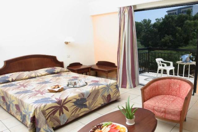 One Bedroom Apartment