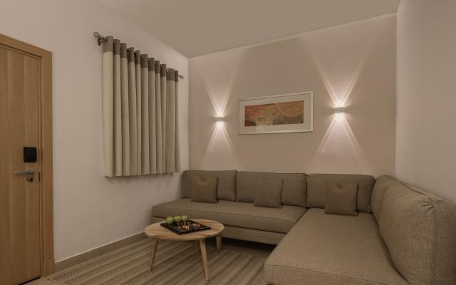 Deluxe Family Room Sea View