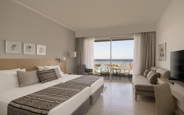Deluxe Family Room Sea View