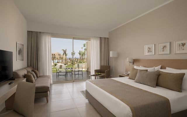 Superior Room Pool View