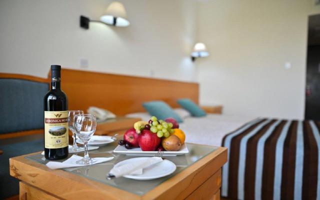 Twin Room Inland View