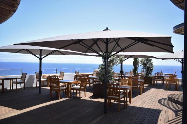 Madeira Regency Cliff