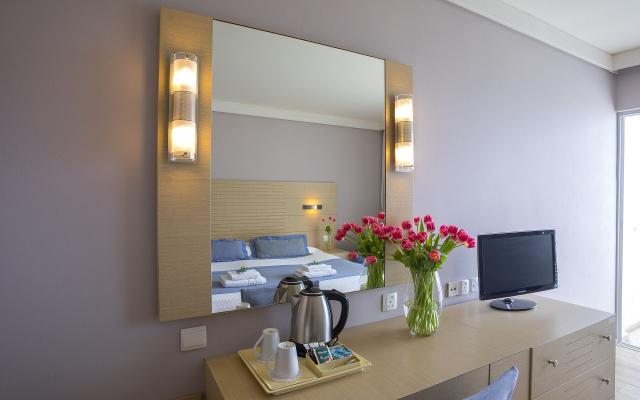 Double - Twin Room Side Sea View
