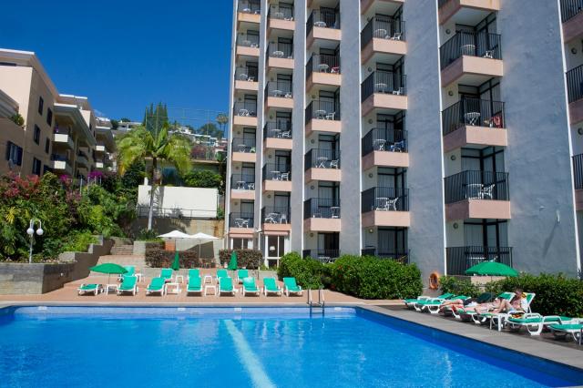 Outdoor Pools