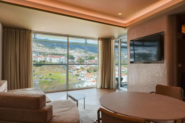 Junior Suite Room