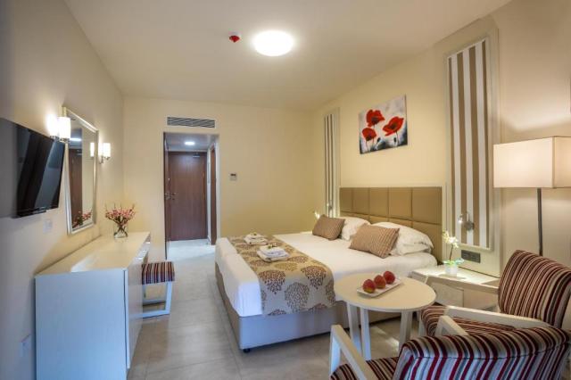  Superior Room Inland View